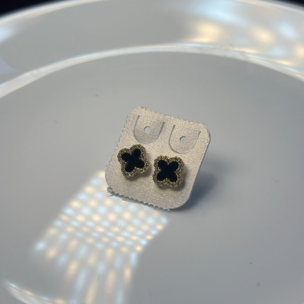Noir Clover Studs: Black Enamel & Gold Beaded Earrings - Picture 2 of 3